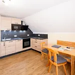 Tschom Appartement *