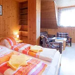 Appartement Tschom *