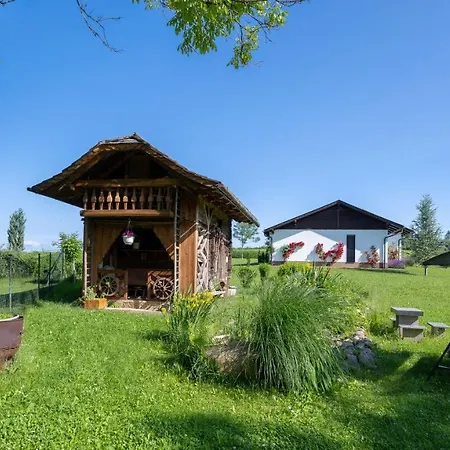 Erlebnisbauernhof Tschom Apartment