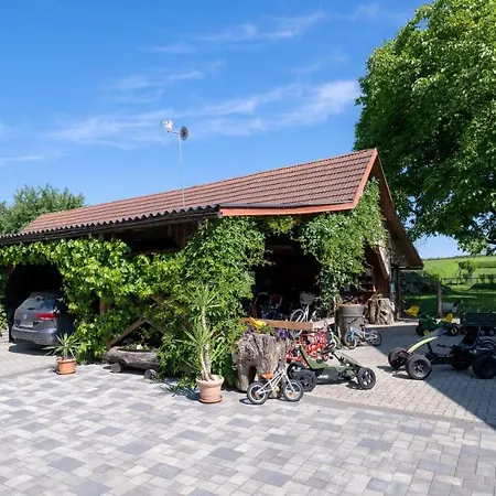 Apartment Erlebnisbauernhof Tschom *