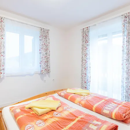 Apartment Erlebnisbauernhof Tschom Sankt Kanzian am Klopeiner See