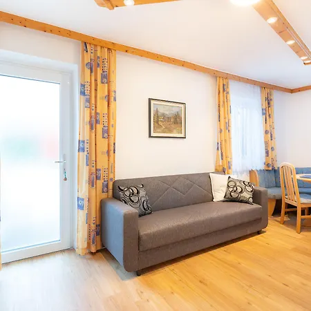 Erlebnisbauernhof Tschom Apartment