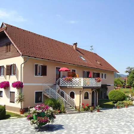 Erlebnisbauernhof Tschom Apartment *
